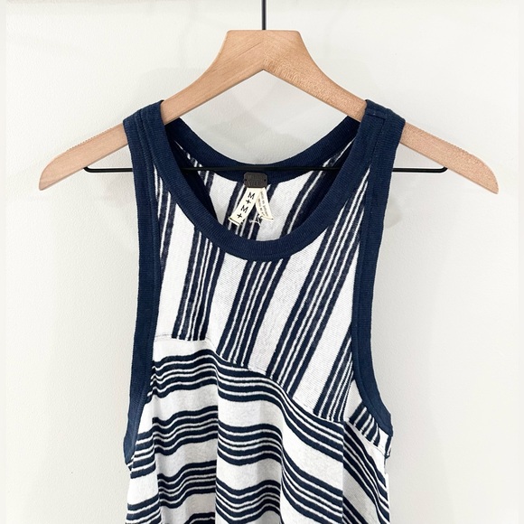 NWT We The Free Thursday Linen Tank Blue White Size Medium - Picture 3 of 7